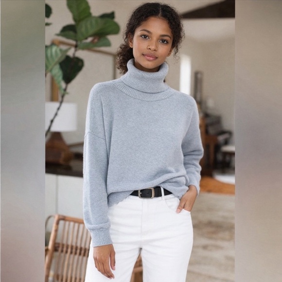 NWT Emerson Fry Carolyn Turtleneck Sweater in Light Grey - Size S